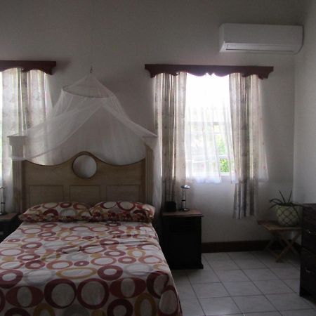 Delightful 4Bed Modern Villa With Wifi Гроз-Иле Экстерьер фото